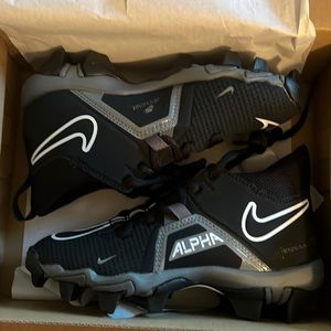 Boys cleats